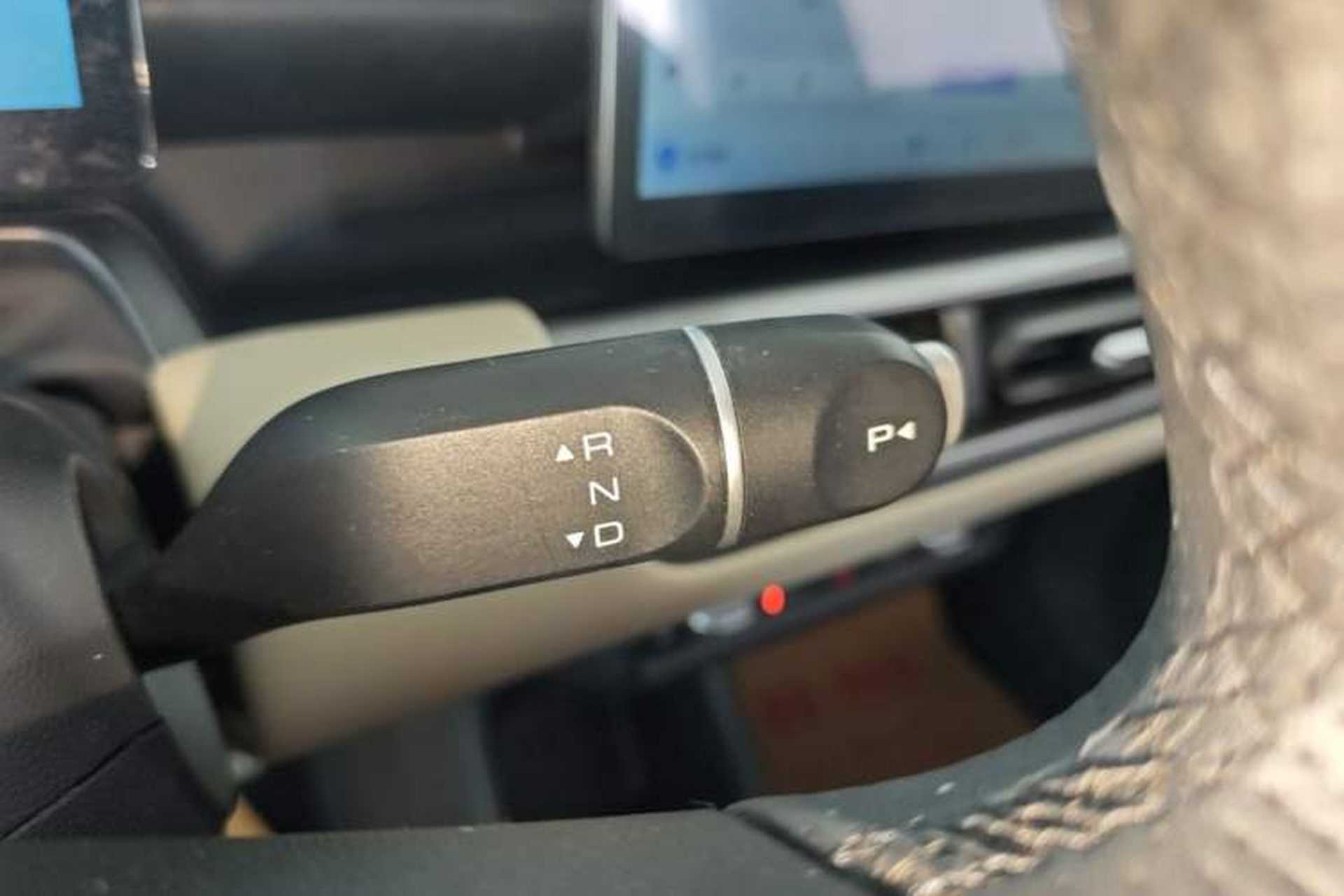 Used Wuling Bingo PLUS 2024 510 km Flagship Edition Four-Seater Version Gear Lever