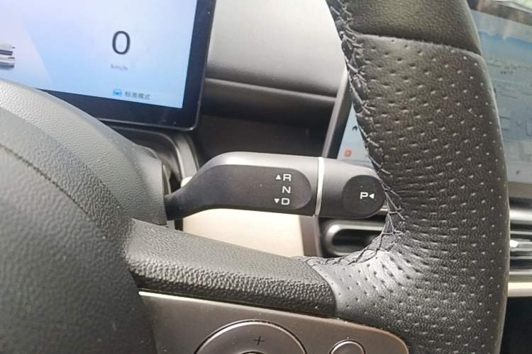 Used Wuling Bingo PLUS 2024 510 km Flagship Edition Four-Seater Version Gear Lever