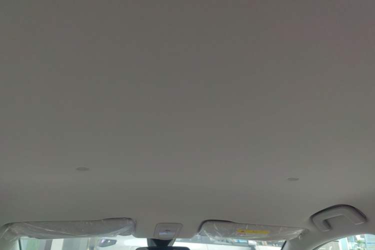 Used Wuling Bingo PLUS 2024 510 km Range 5-Seater Version Headliner