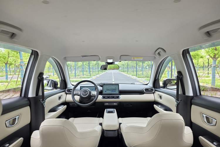 Used Wuling Bingo PLUS 2024 510 km Flagship Edition Four-Seater Version Headliner