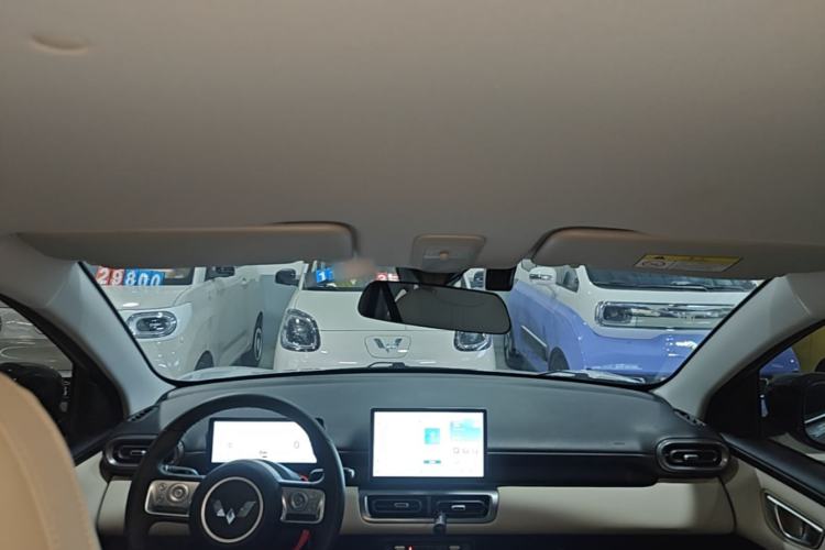 Used Wuling Bingo PLUS 2024 401 km Range 5-Seater Version Headliner