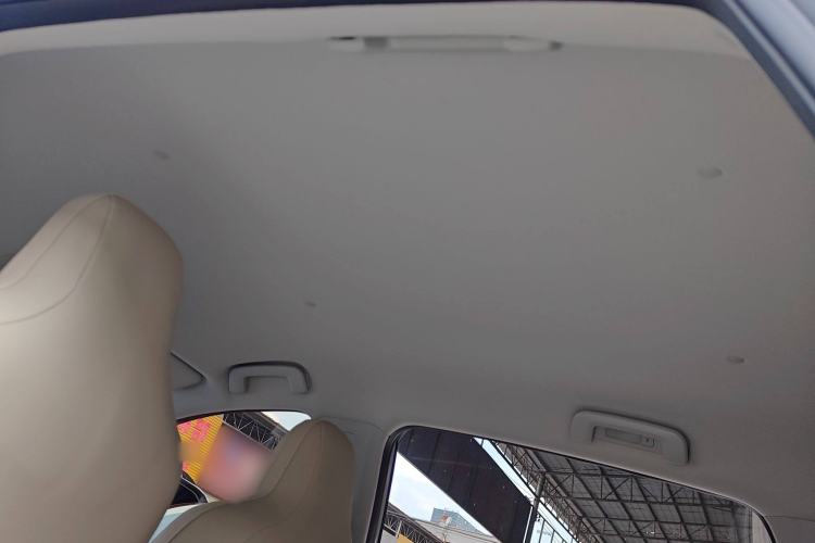 Used Wuling Bingo PLUS 2024 330 km Range Five-Seater Version Headliner