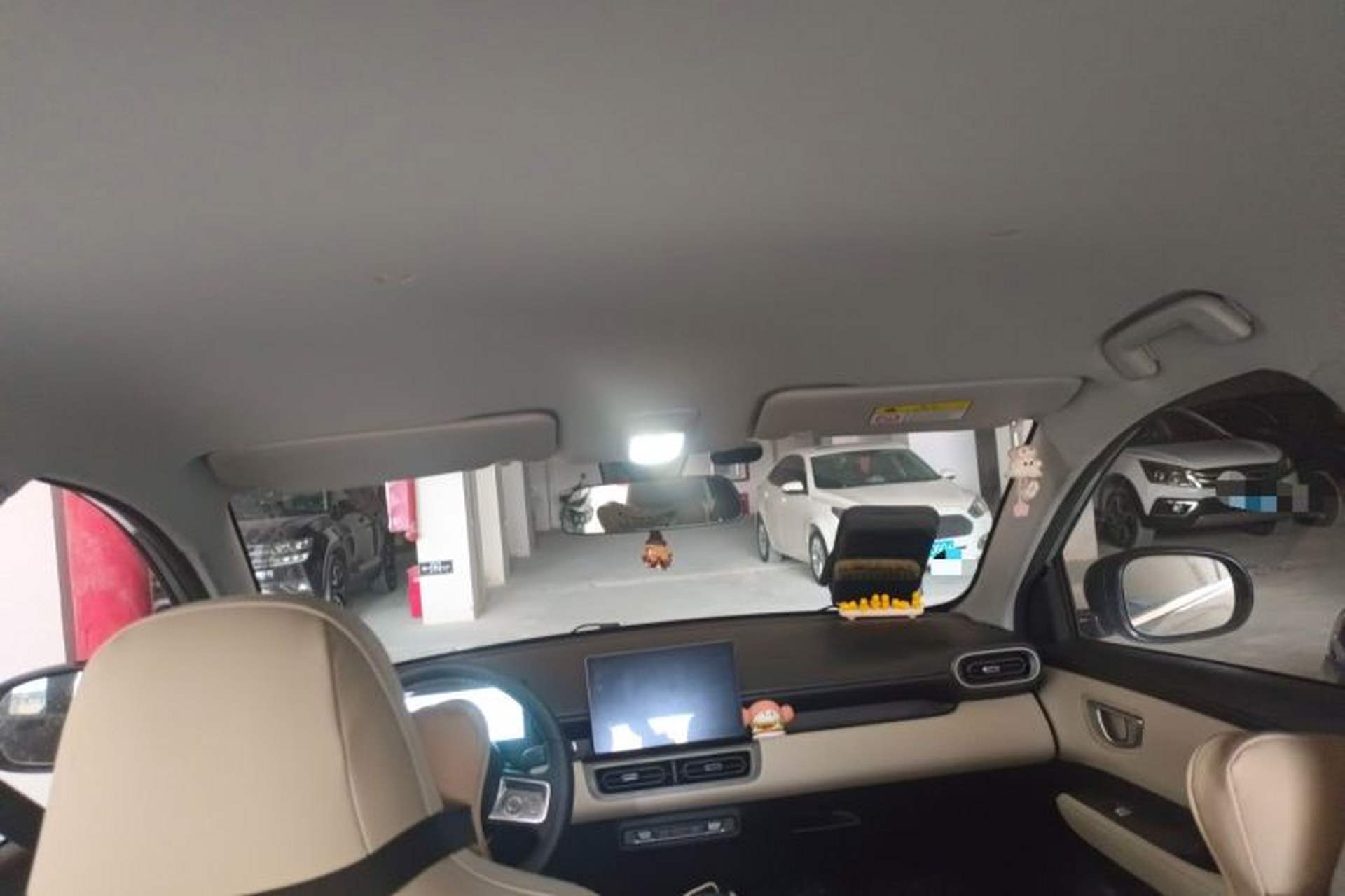 Used Wuling Bingo PLUS 2024 330 km Range Five-Seater Version Headliner