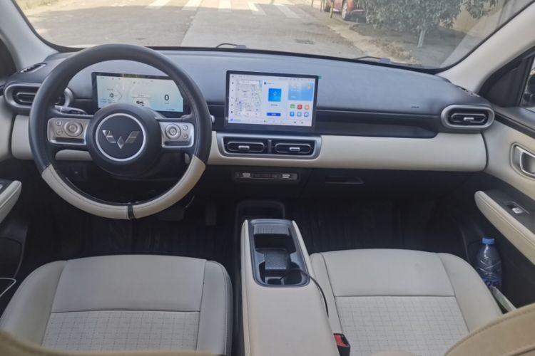 Used Wuling Bingo PLUS 2024 330 km Range Five-Seater Version Interior 1