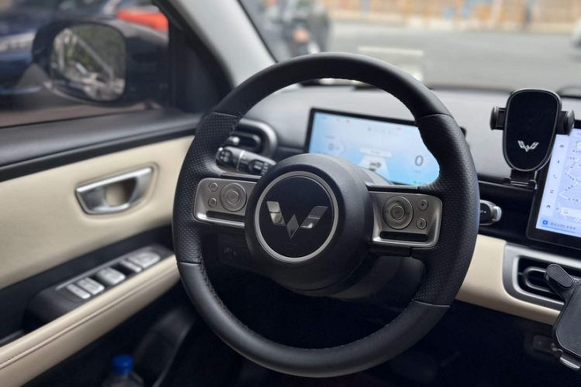 Used Wuling Bingo PLUS 2024 330 km Range Five-Seater Version Interior 10