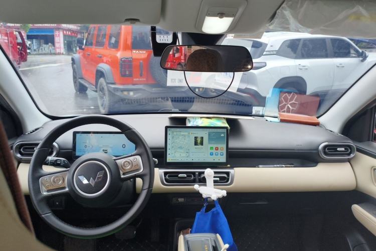 Used Wuling Bingo PLUS 2024 510 km Flagship Edition Four-Seater Version Interior 2