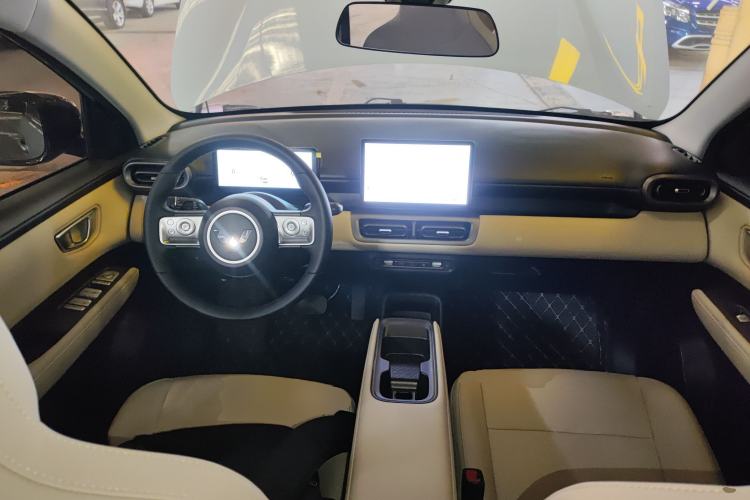 Used Wuling Bingo PLUS 2024 510 km Flagship Edition Four-Seater Version Interior 2