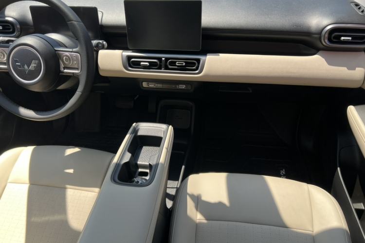 Used Wuling Bingo PLUS 2024 510 km Flagship Edition Four-Seater Version Interior 3