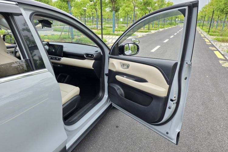 Used Wuling Bingo PLUS 2024 510 km Flagship Edition Four-Seater Version Interior 4