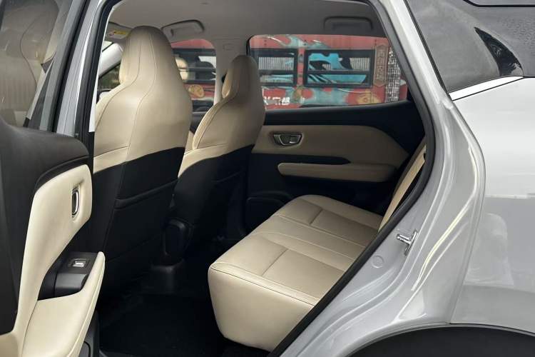 Used Wuling Bingo PLUS 2024 510 km Flagship Edition Four-Seater Version Interior 4