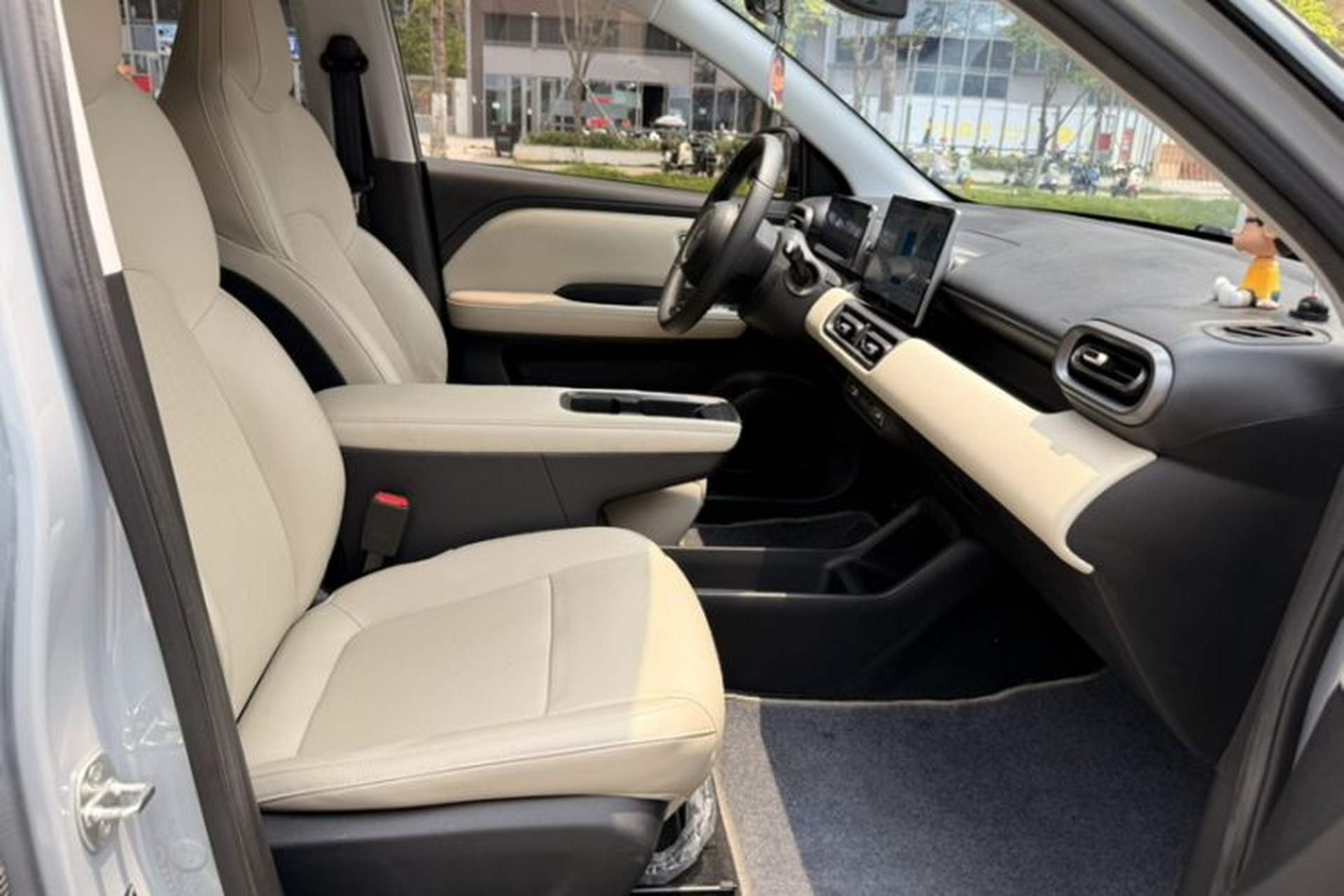 Used Wuling Bingo PLUS 2024 401 km Range 5-Seater Version Interior 5