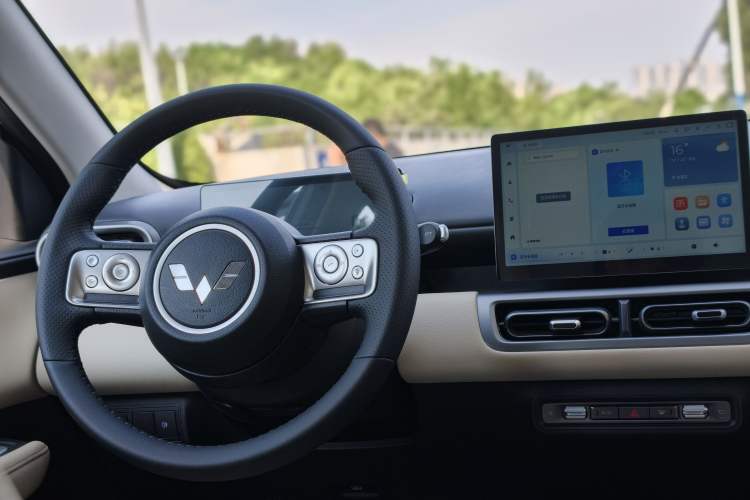 Used Wuling Bingo PLUS 2024 401 km Flagship Edition Four-Seater Version Interior 6