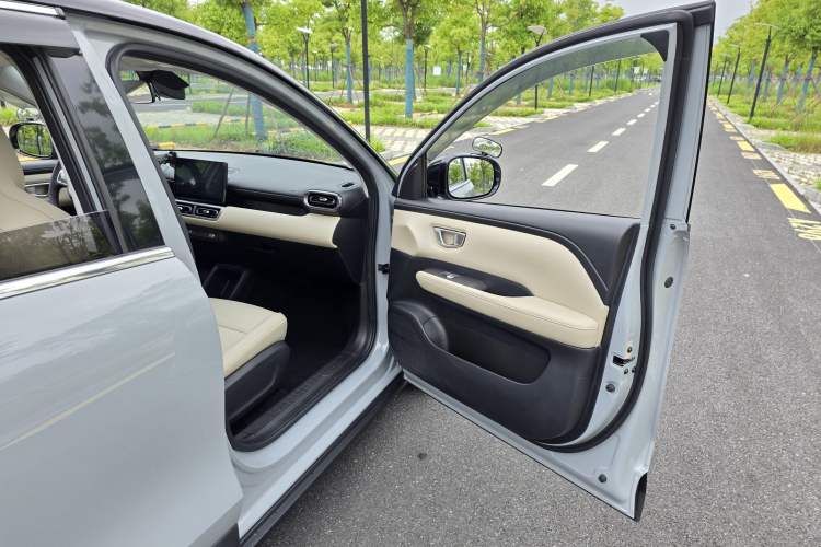 Used Wuling Bingo PLUS 2024 510 km Flagship Edition Four-Seater Version Interior 7