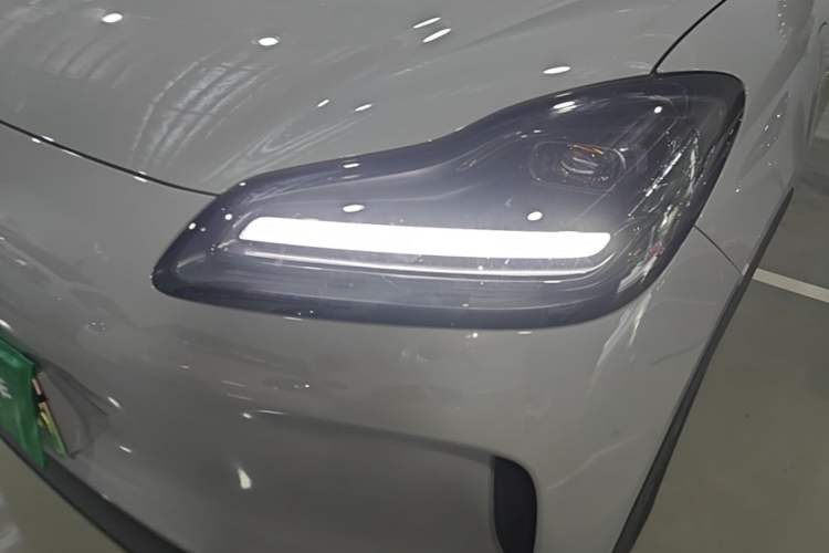 Used Wuling Bingo PLUS 2024 401 km Range 5-Seater Version Left Front Headlight