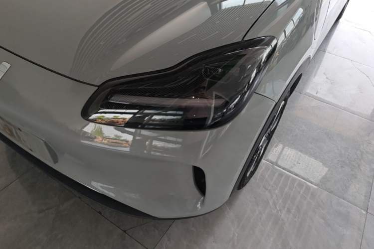 Used Wuling Bingo PLUS 2024 510 km Flagship Edition Four-Seater Version Left Front Headlight