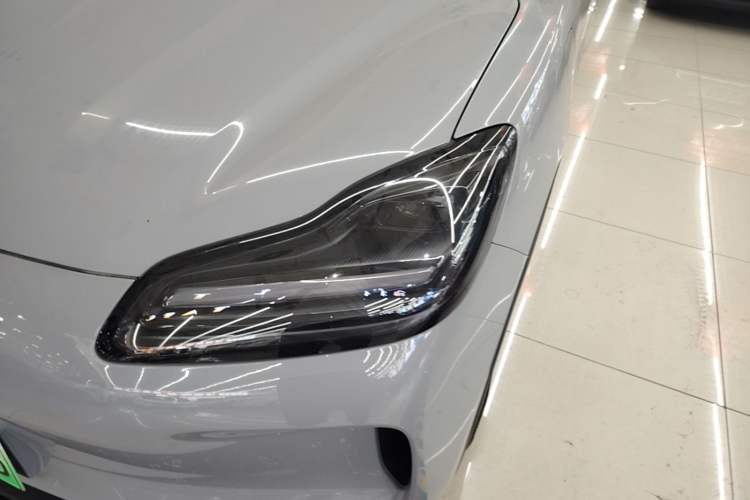 Used Wuling Bingo PLUS 2024 510 km Range 5-Seater Version Left Front Headlight