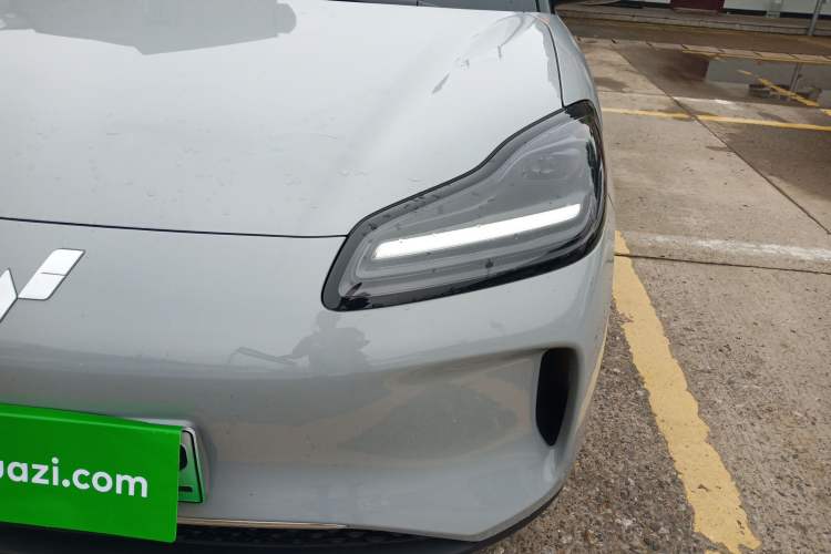 Used Wuling Bingo PLUS 2024 510 km Flagship Edition Four-Seater Version Left Front Headlight