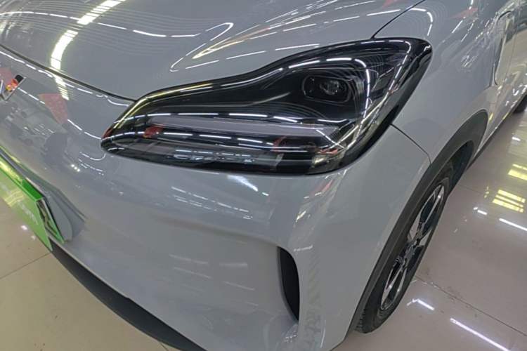 Used Wuling Bingo PLUS 2024 401 km Flagship Edition Four-Seater Version Left Front Headlight