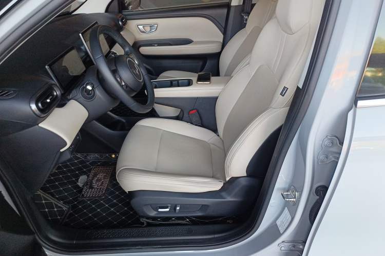 Used Wuling Bingo PLUS 2024 510 km Flagship Edition Four-Seater Version Left Front Seat