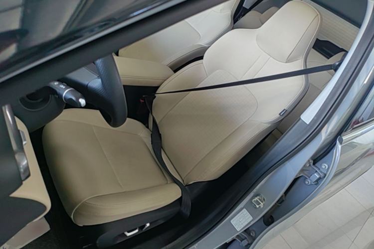 Used Wuling Bingo PLUS 2024 510 km Flagship Edition Four-Seater Version Left Front Seat
