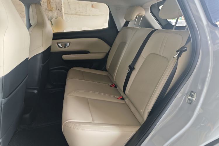 Used Wuling Bingo PLUS 2024 401 km Range 5-Seater Version Left Rear Seat
