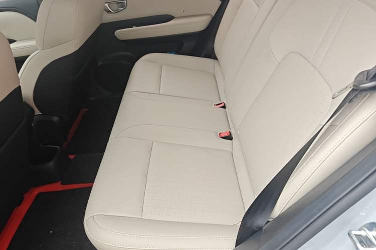 Used Wuling Bingo PLUS 2024 510 km Flagship Edition Four-Seater Version Left Rear Seat