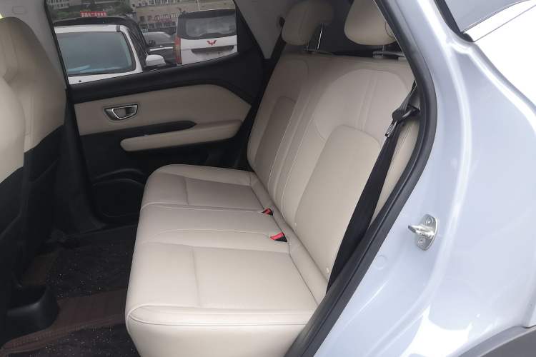 Used Wuling Bingo PLUS 2024 510 km Flagship Edition Four-Seater Version Left Rear Seat