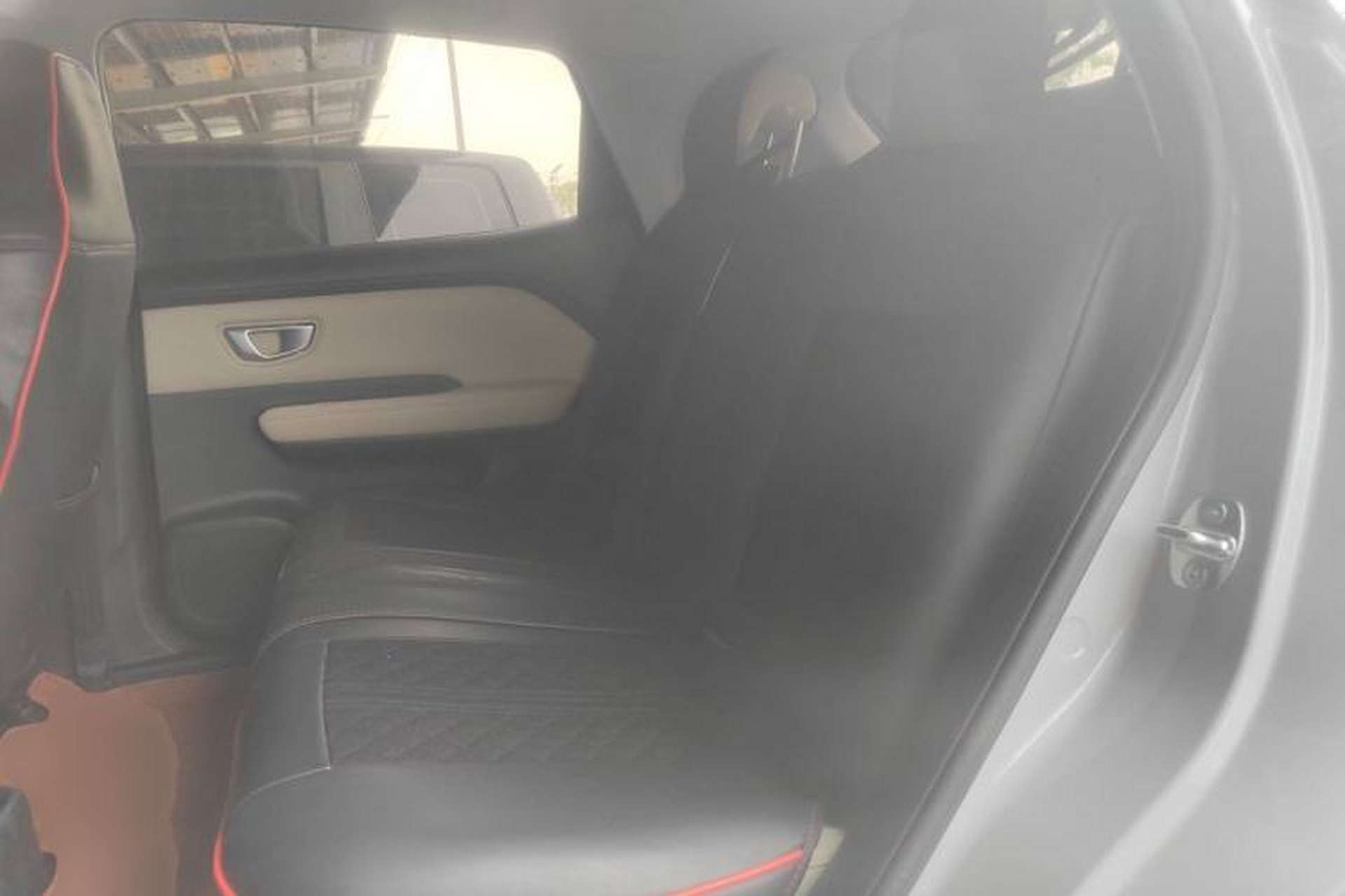 Used Wuling Bingo PLUS 2024 330 km Range Five-Seater Version Left Rear Seat