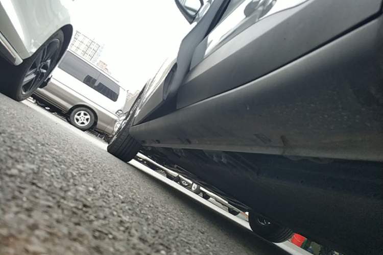 Used Wuling Bingo PLUS 2024 510 km Flagship Edition Four-Seater Version Left Side Sill
