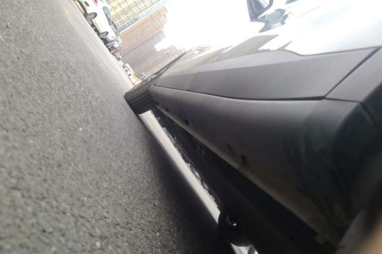 Used Wuling Bingo PLUS 2024 510 km Flagship Edition Four-Seater Version Left Side Sill