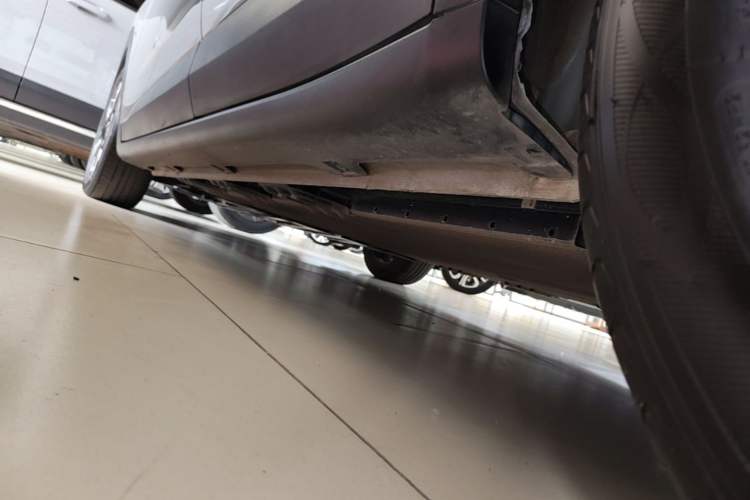 Used Wuling Bingo PLUS 2024 510 km Flagship Edition Four-Seater Version Left Side Sill