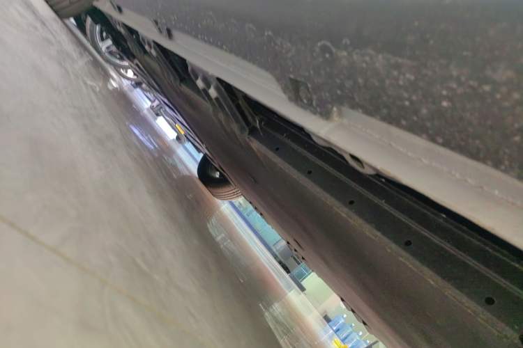 Used Wuling Bingo PLUS 2024 510 km Range 5-Seater Version Left Side Sill