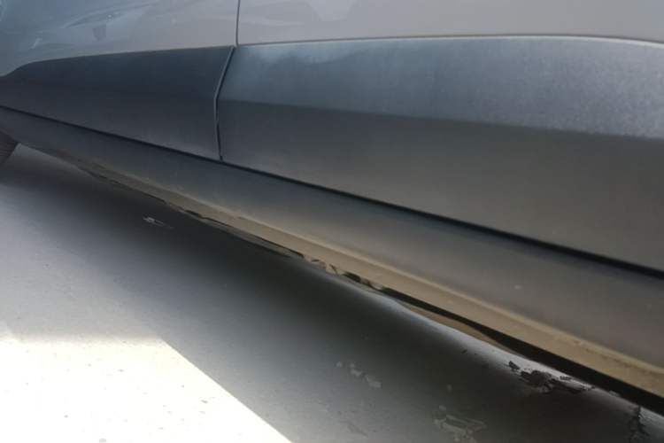 Used Wuling Bingo PLUS 2024 510 km Flagship Edition Four-Seater Version Left Side Sill