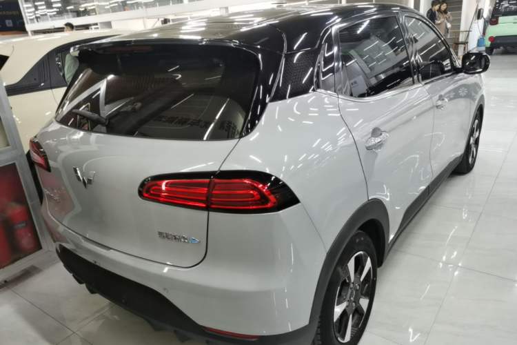 Used Wuling Bingo PLUS 2024 330 km Range Five-Seater Version Rear