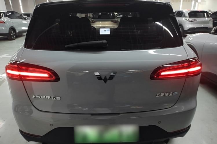 Used Wuling Bingo PLUS 2024 330 km Range Five-Seater Version Rear