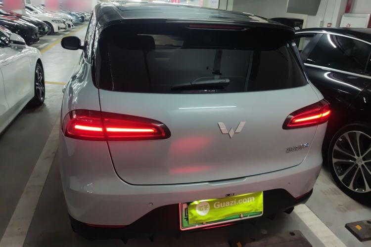 Used Wuling Bingo PLUS 2024 330 km Range Five-Seater Version Rear