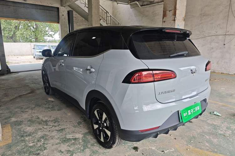 Used Wuling Bingo PLUS 2024 401 km Range 5-Seater Version Rear Left 45 Deg