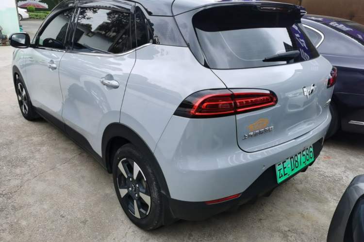 Used Wuling Bingo PLUS 2024 330 km Range Five-Seater Version Rear Left 45 Deg