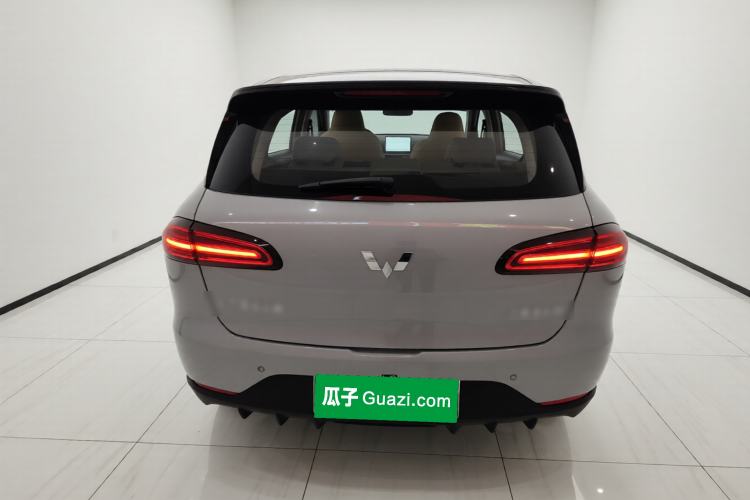 Used Wuling Bingo PLUS 2024 330 km Range Five-Seater Version Rear
