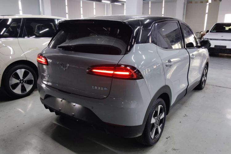 Used Wuling Bingo PLUS 2024 330 km Range Five-Seater Version Rear Right 45 Deg