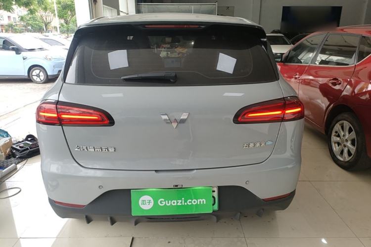 Used Wuling Bingo PLUS 2024 330 km Range Five-Seater Version Rear