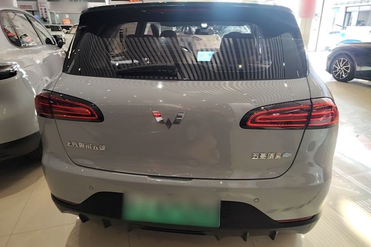 Used Wuling Bingo PLUS 2024 510 km Flagship Edition Four-Seater Version Rear