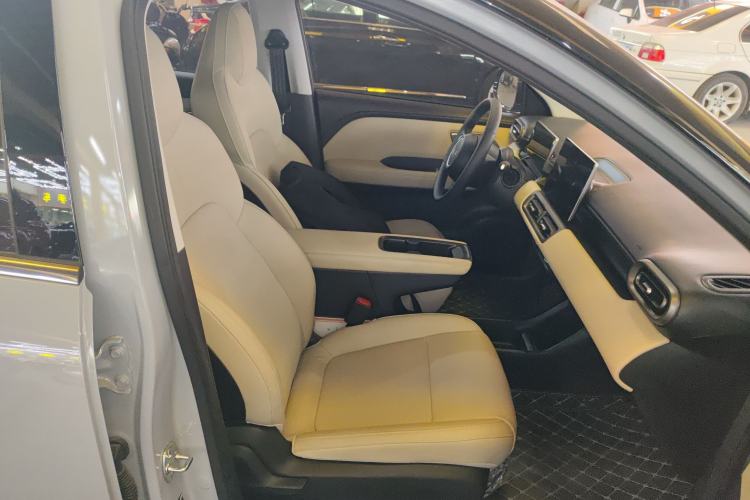 Used Wuling Bingo PLUS 2024 510 km Flagship Edition Four-Seater Version Right Front Seat
