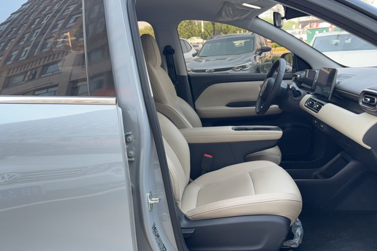 Used Wuling Bingo PLUS 2024 510 km Flagship Edition Four-Seater Version Right Front Seat