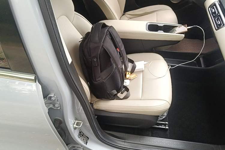 Used Wuling Bingo PLUS 2024 510 km Flagship Edition Four-Seater Version Right Front Seat