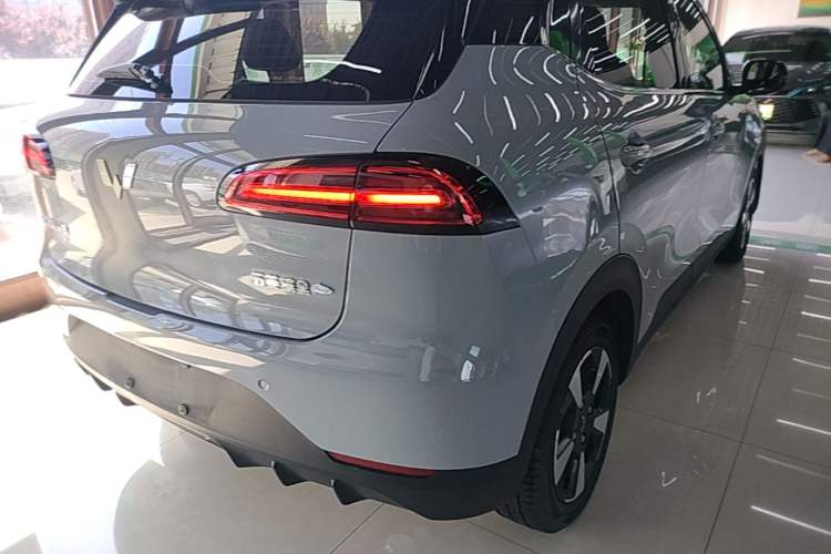 Used Wuling Bingo PLUS 2024 401 km Flagship Edition Four-Seater Version Right Rear Taillight