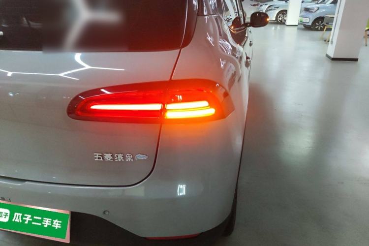 Used Wuling Bingo PLUS 2024 510 km Flagship Edition Four-Seater Version Right Rear Taillight