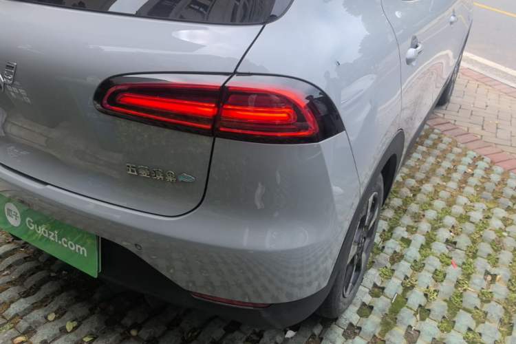 Used Wuling Bingo PLUS 2024 510 km Flagship Edition Four-Seater Version Right Rear Taillight
