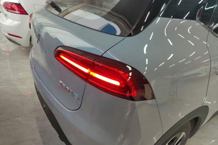 Used Wuling Bingo PLUS 2024 510 km Range 5-Seater Version Right Rear Taillight
