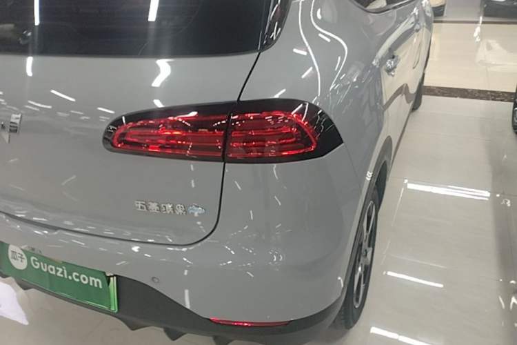 Used Wuling Bingo PLUS 2024 510 km Flagship Edition Four-Seater Version Right Rear Taillight